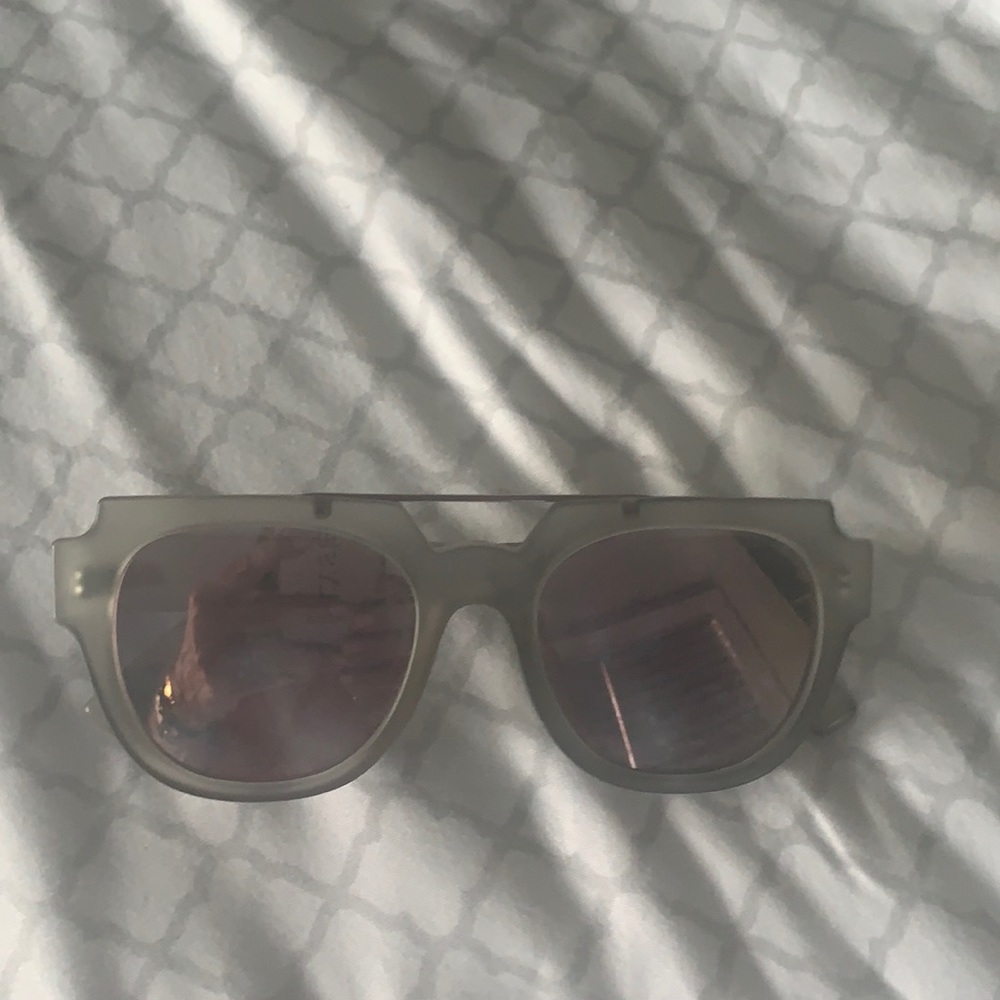 Le Specs sunglasses 😎